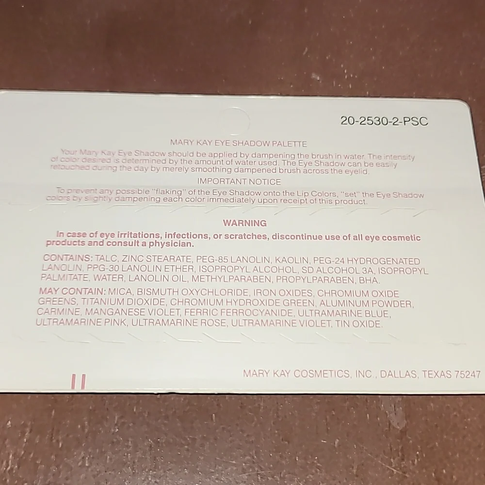 Mary Kay Eye Shadow Palette Great Fashion Plums 0477 .36 oz. NIP Retired Stock - Picture 4 of 6